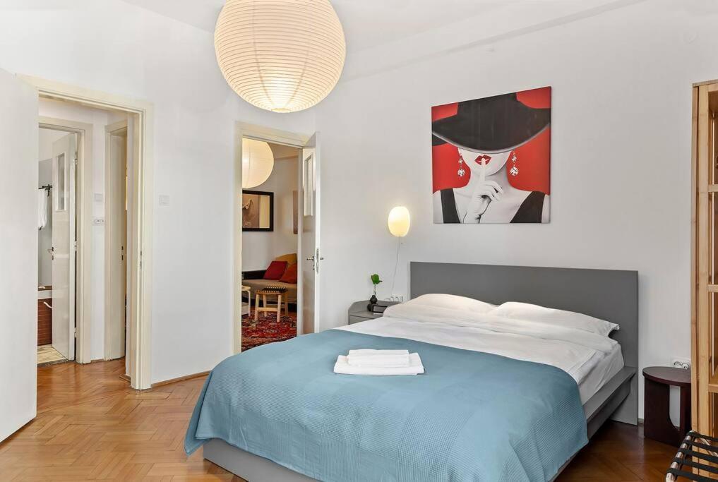 Ultra-Central University Square Apartament Apartament بوخارست المظهر الخارجي الصورة