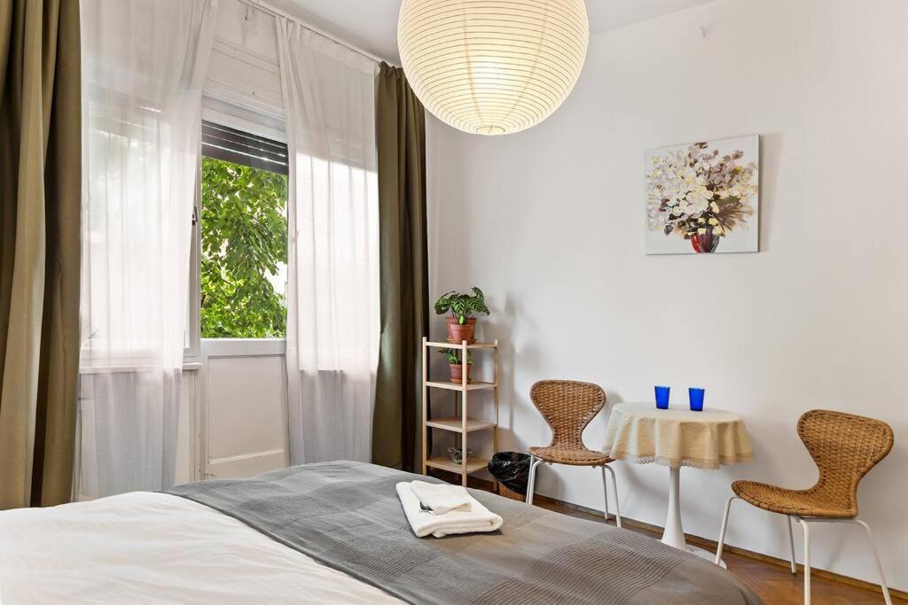 Ultra-Central University Square Apartament Apartament بوخارست المظهر الخارجي الصورة